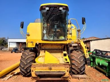 Imagem Colheitadeira New Holland TC57 Imagem Colheitadeira New Holland TC57