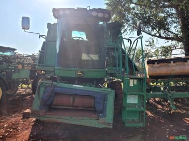 Colheitadeira John Deere 9570 Imagem Colheitadeira John Deere 9570