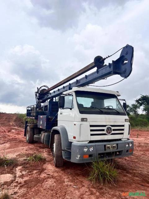 Caminhão Volkswagem 15180 com Perfuratriz BS1000 Imagem Caminhão Volkswagem 15180 com Perfuratriz BS1000