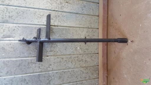 Haste usada coveador de eucalipto. Imagem Haste usada coveador de eucalipto.