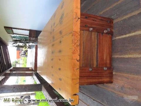 moveis feitos com restauração de dormentes de madeiras nobres