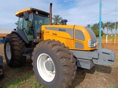 Imagem Trator Valtra Valmet BH 180 Ano 2013 Imagem Trator Valtra Valmet BH 180 Ano 2013