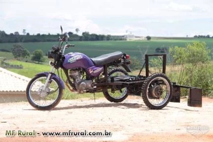 Moto pulverizador adubadeira roçadeira rodo de cafe enleirador amontuador triciclos agricolas