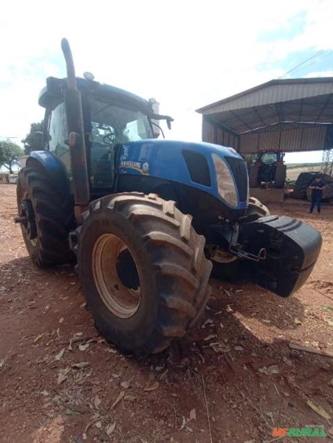Imagem Trator New Holland T7.245 ano 2013 Imagem Trator New Holland T7.245 ano 2013