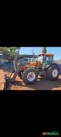 Valtra BH185i ano 2011 com Lâmina Imagem Valtra BH185i ano 2011 com Lâmina