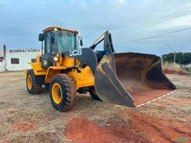 Pá Carregadeira JCB 422 ZX ano 2018 Imagem Pá Carregadeira JCB 422 ZX ano 2018
