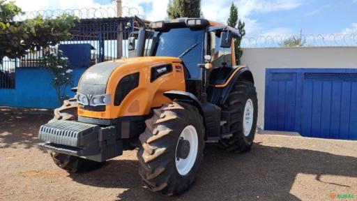 Valtra BH210i ano 16/17 Imagem Valtra BH210i ano 16/17