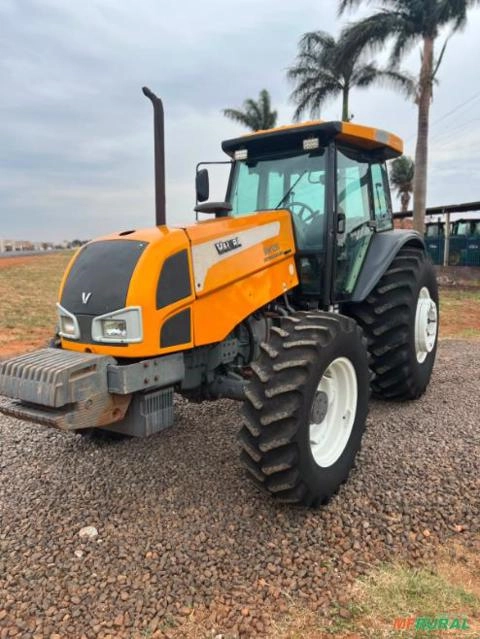 Valtra BM125i ano 2013 Imagem Valtra BM125i ano 2013