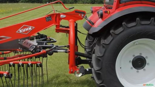 Enleiradores Rotativos de Um Rotor com engate KUHN GA Imagem Enleiradores Rotativos de Um Rotor com engate KUHN GA