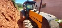 Trator Valtra BM 110 4x4 Cabinado Imagem Trator Valtra BM 110 4x4 Cabinado