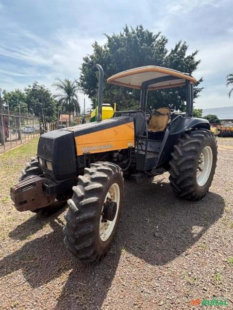 Trator Valtra 800 Ano 2000 Imagem Trator Valtra 800 Ano 2000