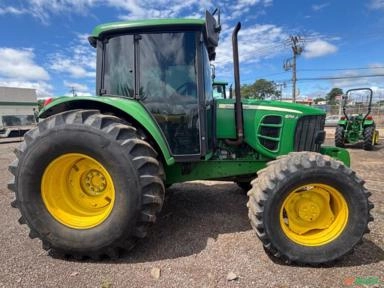 Trator John Deere 6110 J Ano 2014 Imagem Trator John Deere 6110 J Ano 2014