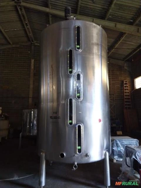 Misturador em Aço Inox de 12.500 litros Imagem Misturador em Aço Inox de 12.500 litros