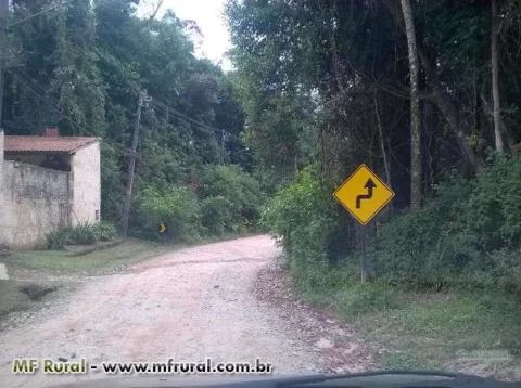 Área de sitio no Centro da Cidade Juquitiba