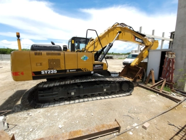 Imagem ESCAVADEIRA SANY 235 ANO 2013 Imagem ESCAVADEIRA SANY 235 ANO 2013