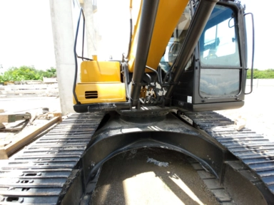 Imagem ESCAVADEIRA SANY 235 ANO 2013 Imagem ESCAVADEIRA SANY 235 ANO 2013