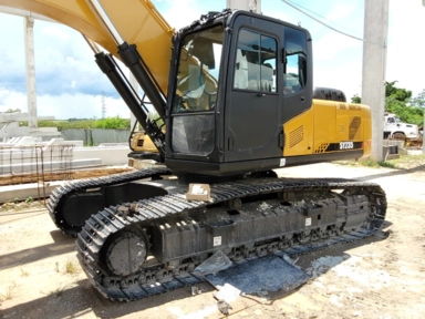 Imagem ESCAVADEIRA SANY 235 ANO 2013 Imagem ESCAVADEIRA SANY 235 ANO 2013