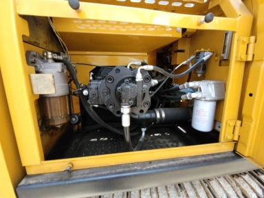 Imagem ESCAVADEIRA SANY 235 ANO 2013 Imagem ESCAVADEIRA SANY 235 ANO 2013