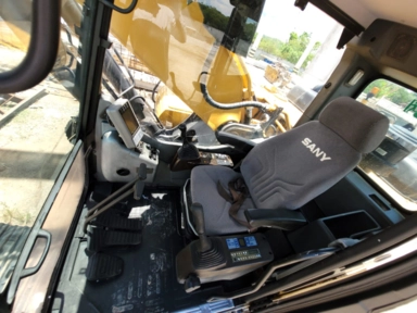 Imagem ESCAVADEIRA SANY 235 ANO 2013 Imagem ESCAVADEIRA SANY 235 ANO 2013