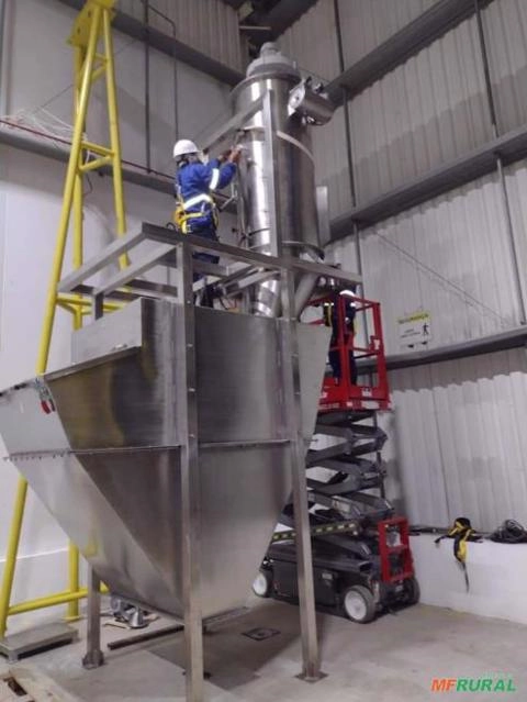 Descarregadores de Big-Bag´s - P/ Bag´s de pós alimentícios (Farinha de trigo, Açúcar, Amido e etc) Imagem Descarregadores de Big-Bag´s - P/ Bag´s de pós alimentícios (Farinha de trigo, Açúcar, Amido e etc)