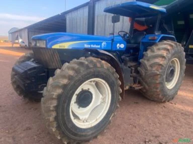 Trator New Holland 8030 4x2 ano 13