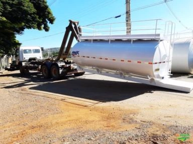 Tanque MaxTanque Roll On Roll Off Imagem Tanque MaxTanque Roll On Roll Off