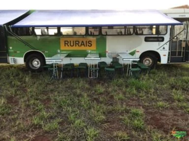 Ônibus rural