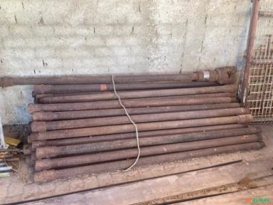 Máquina perfuratriz para poço artesiano Imagem Máquina perfuratriz para poço artesiano