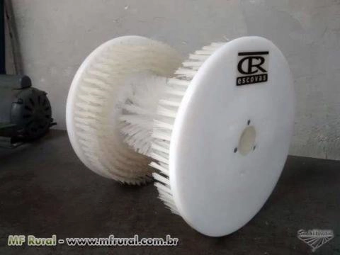 ESCOVAS TIPO CARRETEL PARA LAVADORES DE BOTAS Imagem ESCOVAS TIPO CARRETEL PARA LAVADORES DE BOTAS