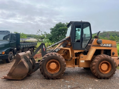 PA CARREGADEIRA CASE w20E ANO 2011 Imagem PA CARREGADEIRA CASE w20E ANO 2011