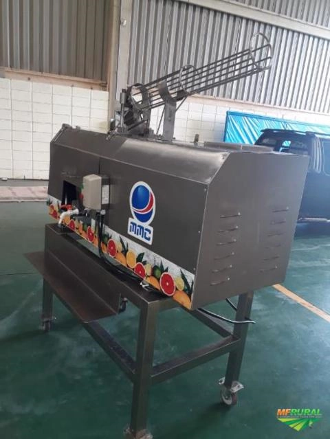 Imagem EXTRATORA DE SUCOS CITRICOS Imagem EXTRATORA DE SUCOS CITRICOS