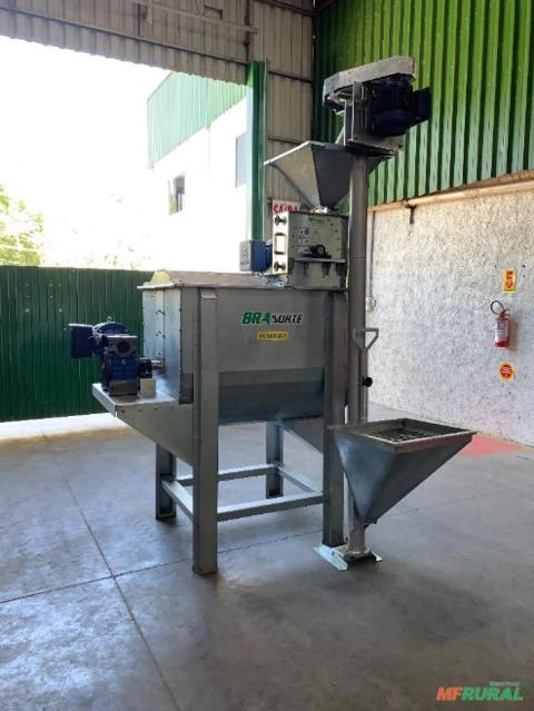 Imagem Fábrica de Ração Master 01 - 750kg/h Imagem Fábrica de Ração Master 01 - 750kg/h