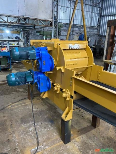 PICADOR DE MADEIRA Imagem PICADOR DE MADEIRA