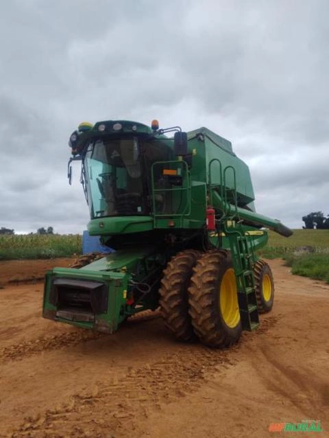 Colheitadeira JOHN DEERE S430 - Ano 2018 Imagem Colheitadeira JOHN DEERE S430 - Ano 2018