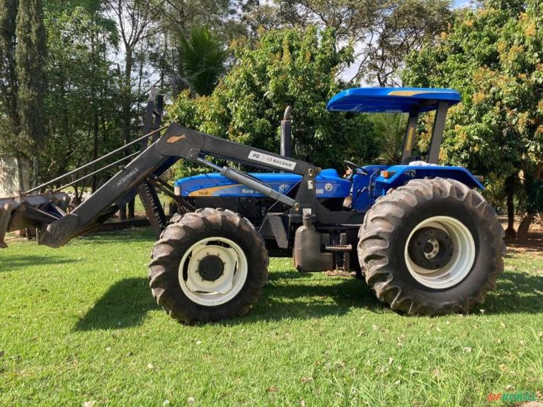 Trator New Holland 7630