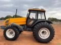 Trator Valtra BM 125 - 4x4 Imagem Trator Valtra BM 125 - 4x4