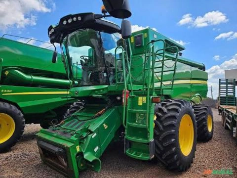 Colheitadeira John Deere S540 Imagem Colheitadeira John Deere S540