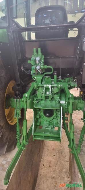 Imagem Trator John Deere 5078 4x4 ano 15 Imagem Trator John Deere 5078 4x4 ano 15