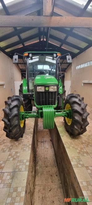 Imagem Trator John Deere 5078 4x4 ano 15 Imagem Trator John Deere 5078 4x4 ano 15