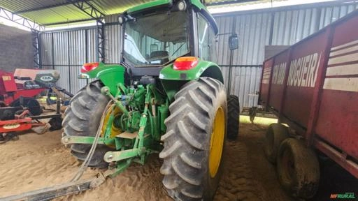 Imagem Trator John Deere 6100J 2017  – Potência, Confiabilidade e Alto Desempenho! Imagem Trator John Deere 6100J 2017  – Potência, Confiabilidade e Alto Desempenho!
