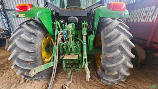 Imagem Trator John Deere 6100J 2017  – Potência, Confiabilidade e Alto Desempenho! Imagem Trator John Deere 6100J 2017  – Potência, Confiabilidade e Alto Desempenho!