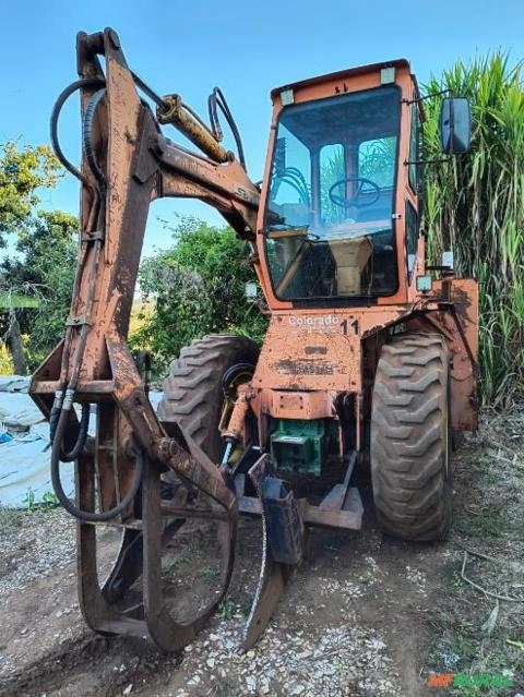 Carregadeira de cana Santal JD 6415 Imagem Carregadeira de cana Santal JD 6415
