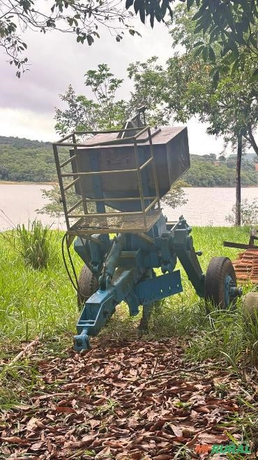 Sulcador Marca DMB - Adubador de Plantio reserv. 300Kg Imagem Sulcador Marca DMB - Adubador de Plantio reserv. 300Kg