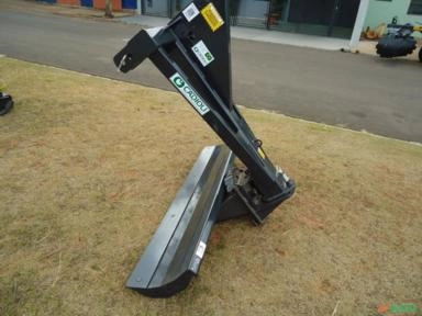 PLAINA AGRICOLA TRASEIRA REVERSIVEL Imagem PLAINA AGRICOLA TRASEIRA REVERSIVEL