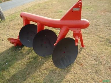 ARADO MASSEY FERGUSON 3 DISCOS REVISADO COM OS DISCOS TROCADOS ZERO SEM USO Imagem ARADO MASSEY FERGUSON 3 DISCOS REVISADO COM OS DISCOS TROCADOS ZERO SEM USO