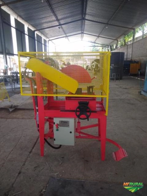 MAQUINA DE CORTE Imagem MAQUINA DE CORTE