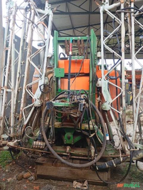 Imagem Pulverizador Stara Corisco 700 + controlador de vazão + GPS Stara Imagem Pulverizador Stara Corisco 700 + controlador de vazão + GPS Stara