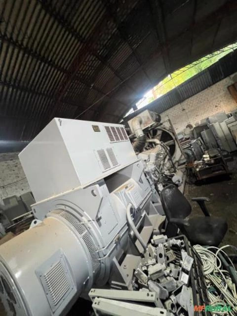 VENDO GRUPO GERADOR DE ENERGIA CUMMINS DE 1500 KVA Imagem VENDO GRUPO GERADOR DE ENERGIA CUMMINS DE 1500 KVA