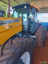 Trator VALTRA BH 145 ano 2012