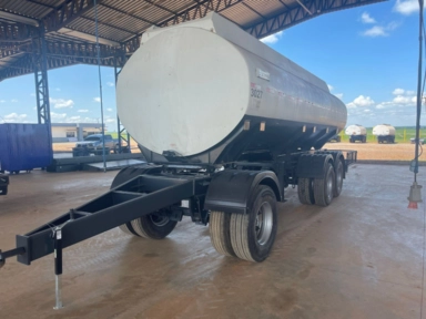 Imagem CARRETA TANQUE 23.000 LT COM PLATAFORMA Imagem CARRETA TANQUE 23.000 LT COM PLATAFORMA
